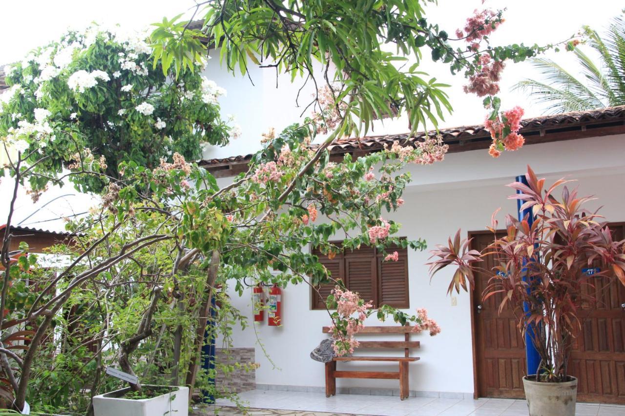 Jacuma'S Lodge Hotel Bagian luar foto